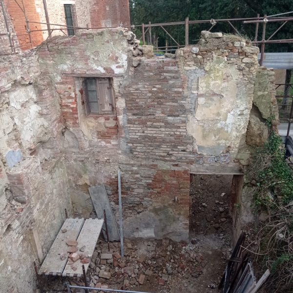 casamatta-montesantemarie-lavorirestauro12