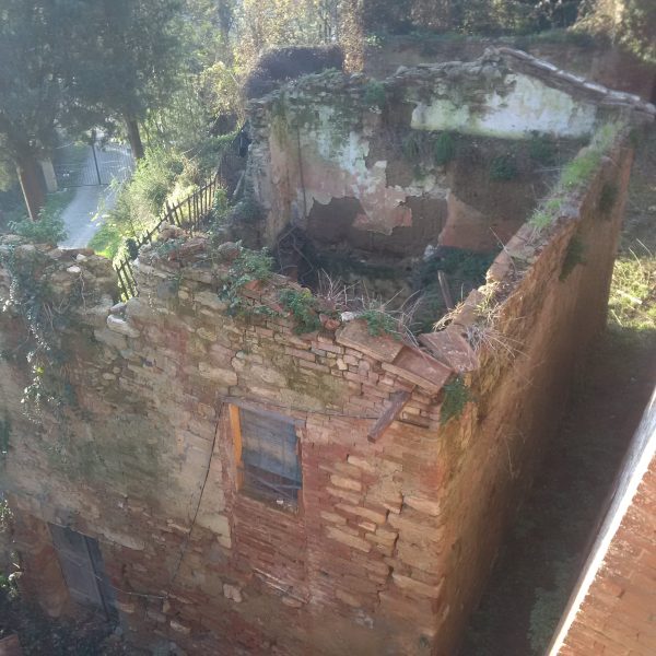 casamatta-montesantemarie-prerestauro4